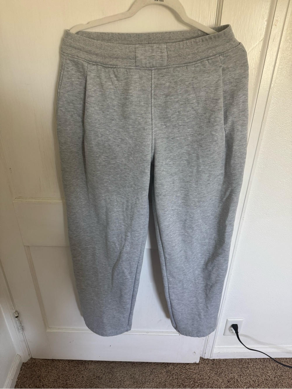 Amazon Women's Light Gray Medium Long Sweatpants